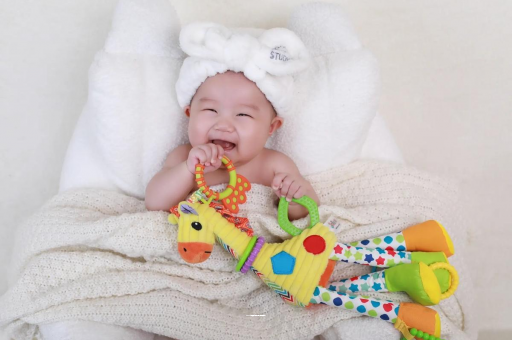 海东1岁宝宝流鼻涕打喷嚏