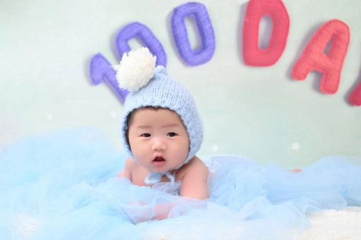 海东1岁宝宝睡觉翻来覆去